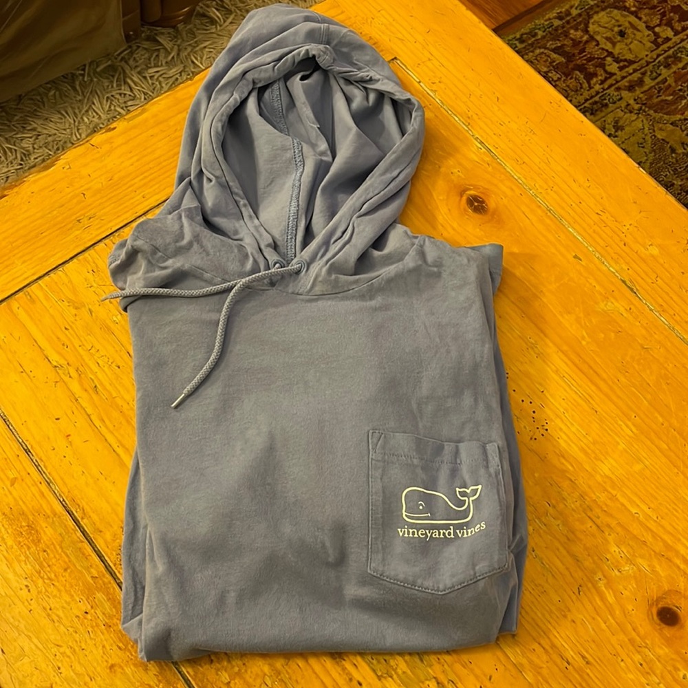 Vineyard vines hooded pullover